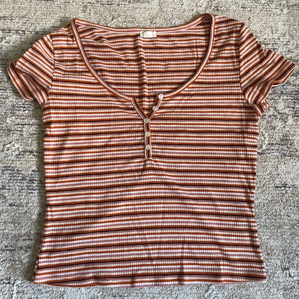 Garage Fitted Buttoned Short Sleeve Tee
